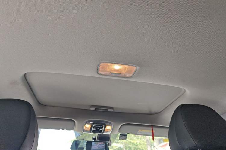 Used Hyundai Elantra 2023 1.5L CVT LUX Prestige Edition Headliner