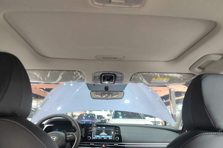 Used Hyundai Elantra 2023 1.5L CVT GLX Elite Edition Headliner