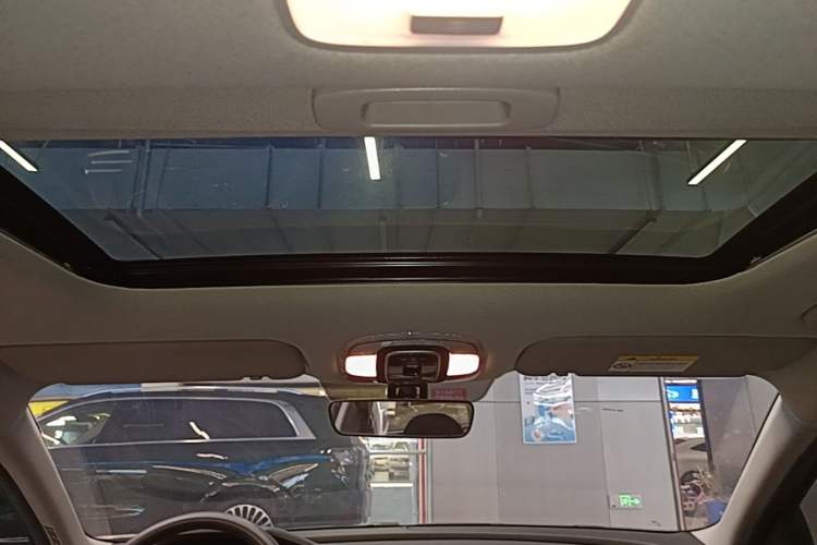 Used Hyundai Elantra 2023 1.5L CVT GLX Elite Edition Headliner