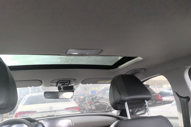 Used Hyundai Elantra 2023 1.5L CVT LUX Prestige Edition Headliner