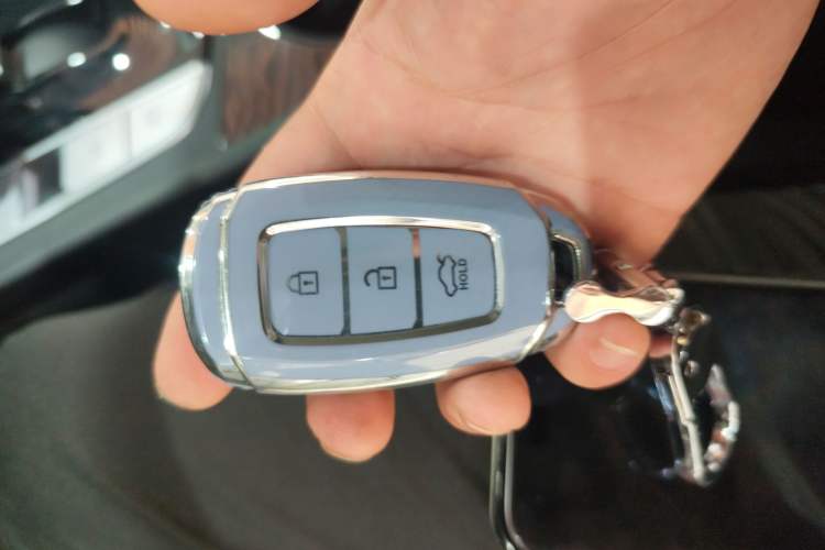 Used Hyundai Elantra 2023 1.5L CVT GLX Elite Edition Interior 1