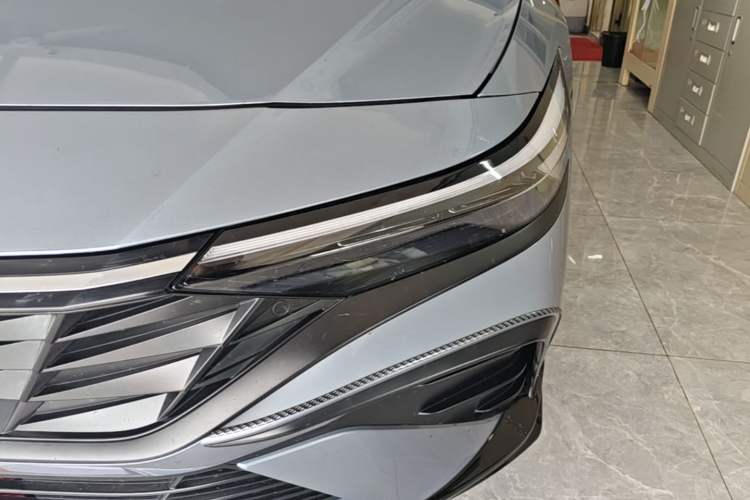 Used Hyundai Elantra 2023 1.5L CVT LUX Prestige Edition Left Front Headlight