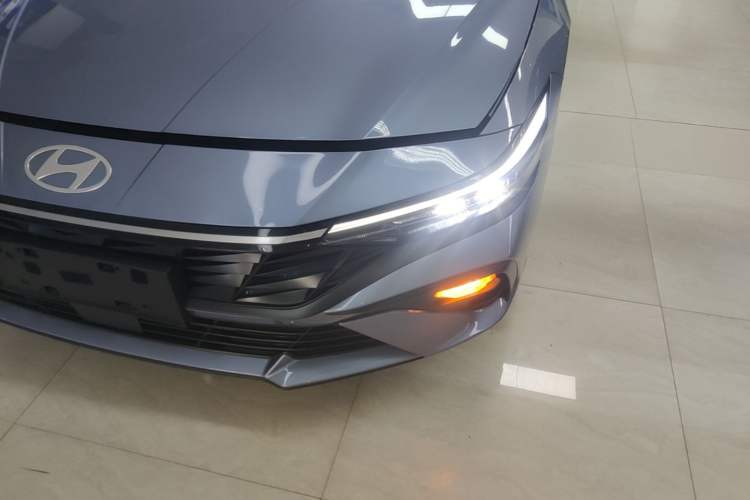 Used Hyundai Elantra 2023 1.5L CVT GLX Elite Edition Left Front Headlight