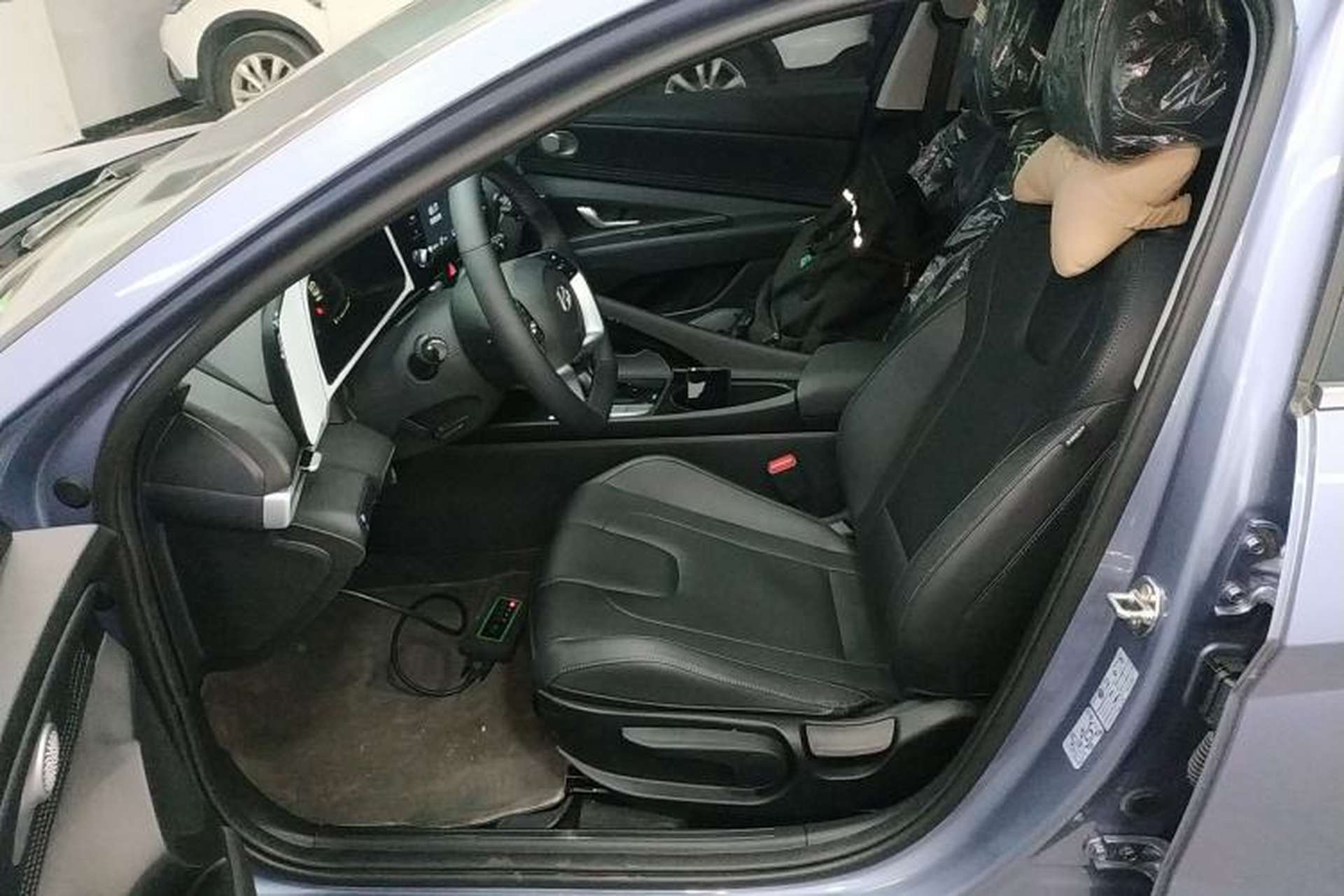Used Hyundai Elantra 2023 1.5L CVT GLX Elite Edition Left Front Seat