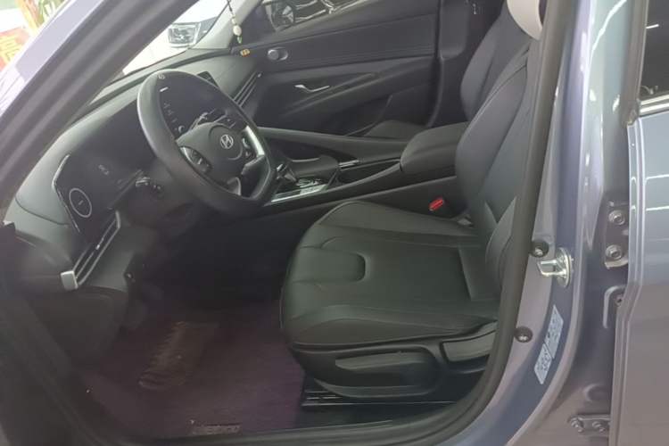 Used Hyundai Elantra 2023 1.5L CVT GLX Elite Edition Left Front Seat