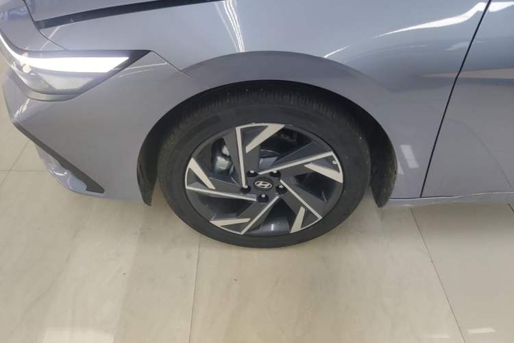 Used Hyundai Elantra 2023 1.5L CVT GLX Elite Edition Left Front Wheel Hub