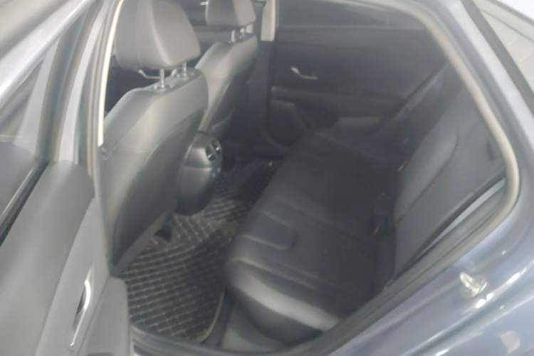 Used Hyundai Elantra 2023 1.5L CVT LUX Prestige Edition Left Rear Seat