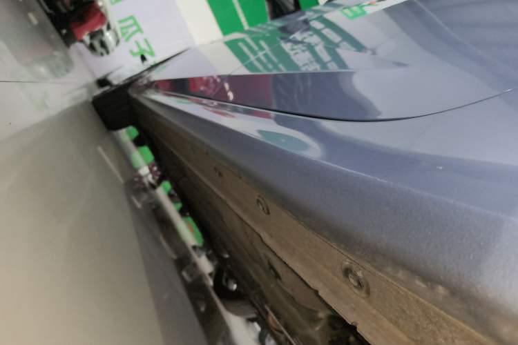 Used Hyundai Elantra 2023 1.5L CVT LUX Prestige Edition Left Side Sill
