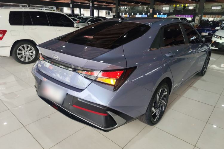 Used Hyundai Elantra 2023 1.5L CVT GLX Elite Edition Rear Right 45 Deg