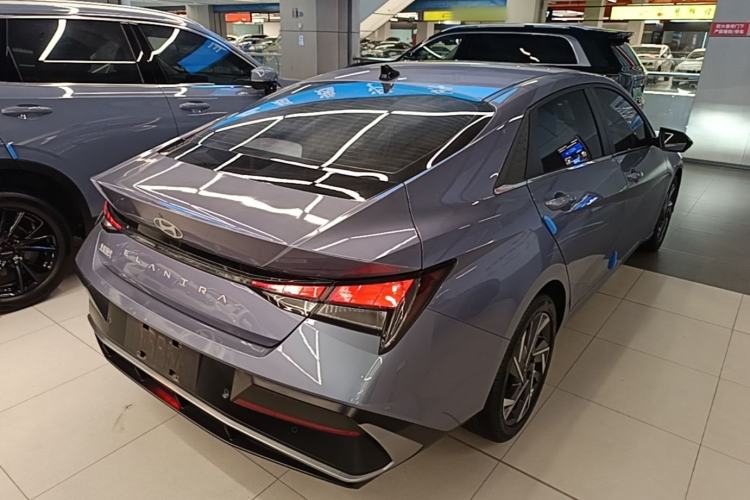 Used Hyundai Elantra 2023 1.5L CVT GLX Elite Edition Rear Right 45 Deg