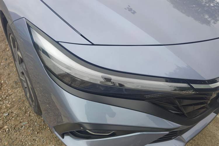 Used Hyundai Elantra 2023 1.5L CVT GLX Elite Edition Right Front Headlight