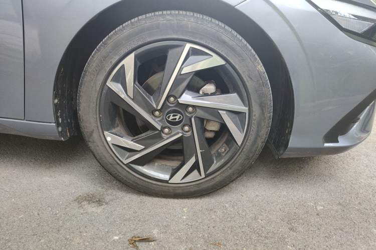 Used Hyundai Elantra 2023 1.5L CVT TOP Flagship Edition Right Front Wheel Hub