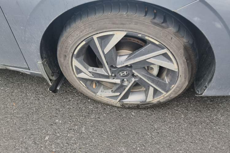 Used Hyundai Elantra 2023 1.5L CVT GLX Elite Edition Right Front Wheel Hub