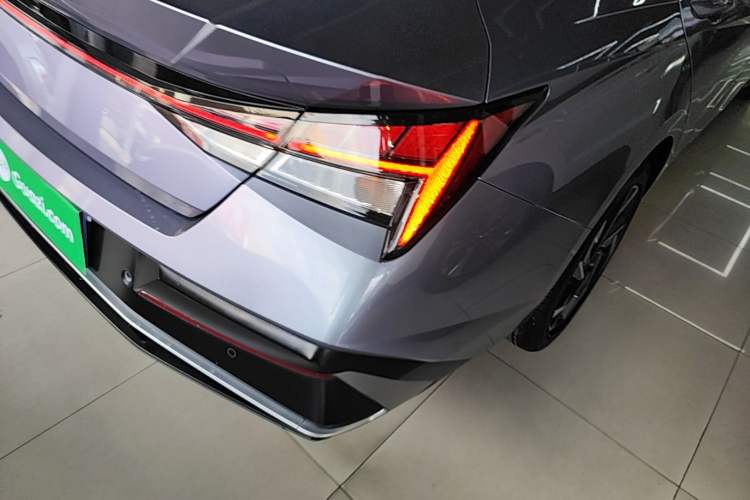 Used Hyundai Elantra 2023 1.5L CVT LUX Prestige Edition Right Rear Taillight
