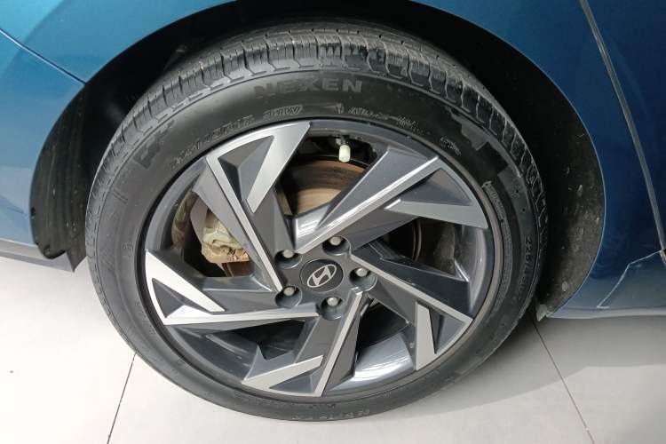 Used Hyundai Elantra 2023 1.5L CVT LUX Prestige Edition Right Rear Wheel Hub