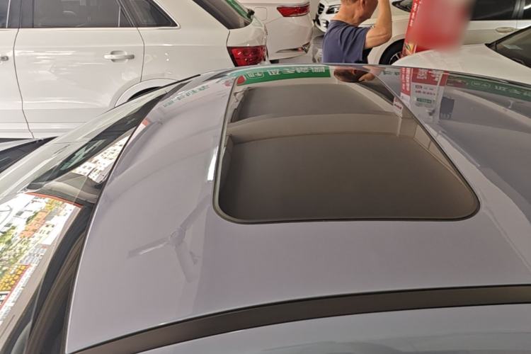 Used Hyundai Elantra 2023 1.5L CVT LUX Prestige Edition Roof
