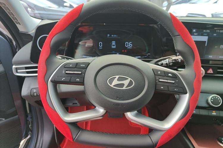 Used Hyundai Elantra 2023 1.5L CVT GLX Elite Edition Steering Wheel