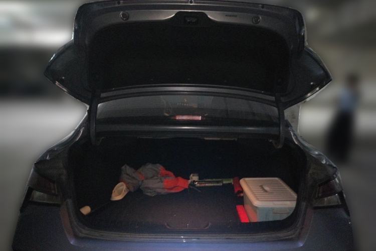Used Hyundai Elantra 2023 1.5L CVT LUX Prestige Edition Trunk
