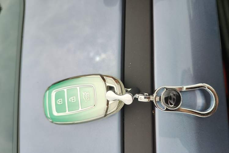 Used Hyundai Elantra 2023 1.5L CVT GLX Elite Edition Vehicle Key