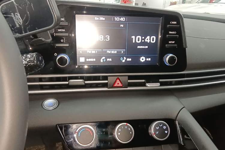 Used Hyundai Elantra 2023 1.5L CVT GLX Elite Edition Audio And AC Panel