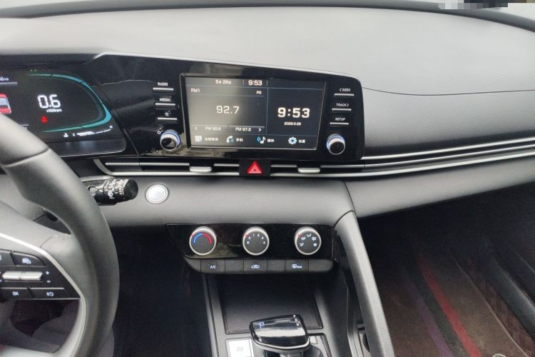 Used Hyundai Elantra 2023 1.5L CVT GLX Elite Edition Audio And AC Panel