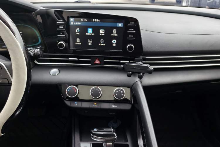 Used Hyundai Elantra 2023 1.5L CVT GLX Elite Edition Audio And AC Panel