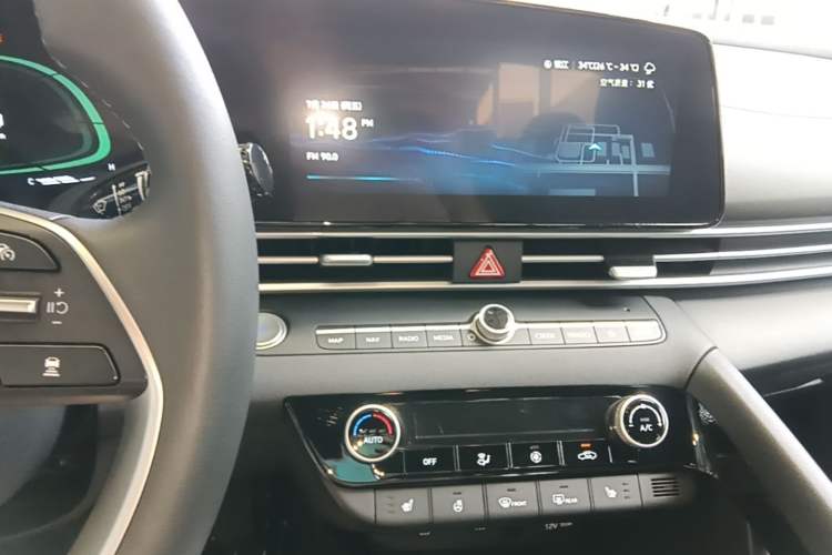 Used Hyundai Elantra 2023 1.5L CVT LUX Prestige Edition Audio And AC Panel