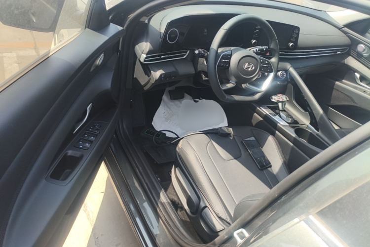 Used Hyundai Elantra 2023 1.5L CVT GLX Elite Edition Driver Seat
