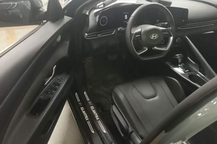 Used Hyundai Elantra 2023 1.5L CVT GLX Elite Edition Driver Seat
