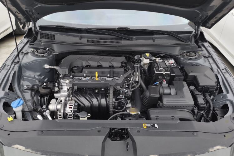 Used Hyundai Elantra 2023 1.5L CVT GLX Elite Edition Engine Bay