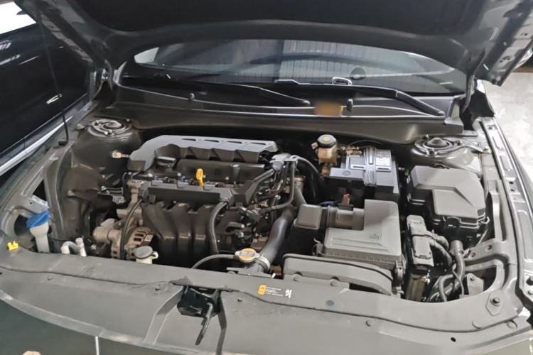 Used Hyundai Elantra 2023 1.5L CVT LUX Prestige Edition Engine Bay
