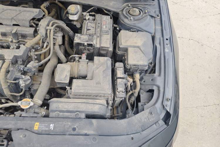 Used Hyundai Elantra 2023 1.5L CVT GLX Elite Edition Engine Bay Left