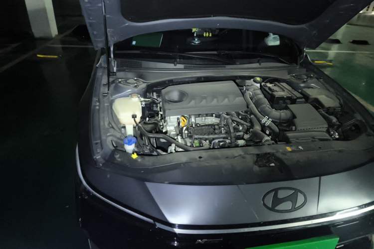 Used Hyundai Elantra 2023 240TGDi DCT N Line LUX Prestige Edition Engine Bay Right