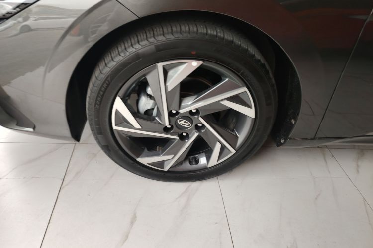 Used Hyundai Elantra 2023 1.5L CVT GLX Elite Edition Exterior 3