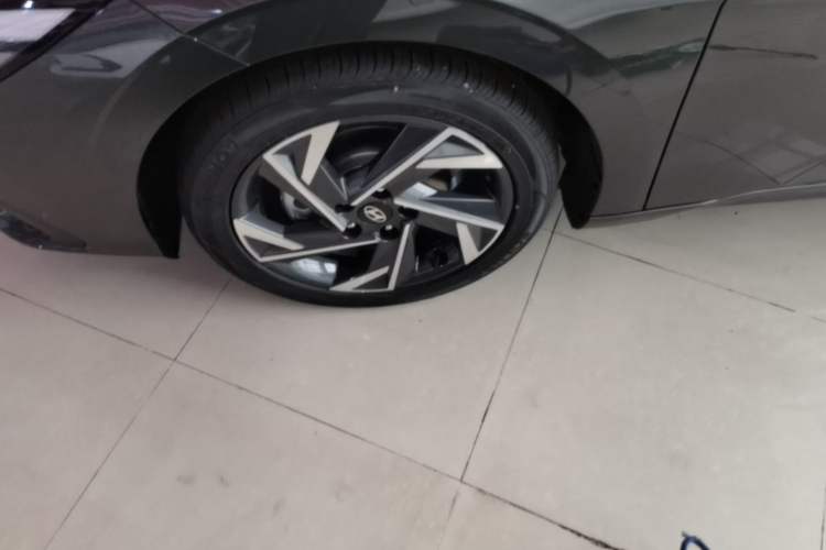 Used Hyundai Elantra 2023 1.5L CVT GLX Elite Edition Exterior 4