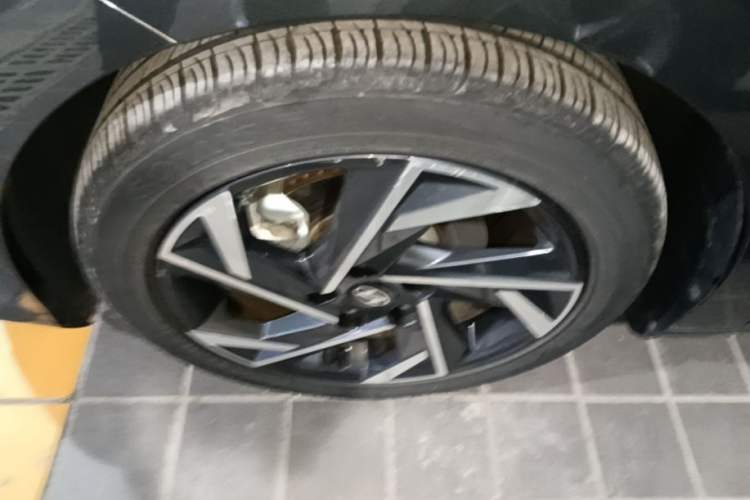 Used Hyundai Elantra 2023 1.5L CVT GLX Elite Edition Exterior 4
