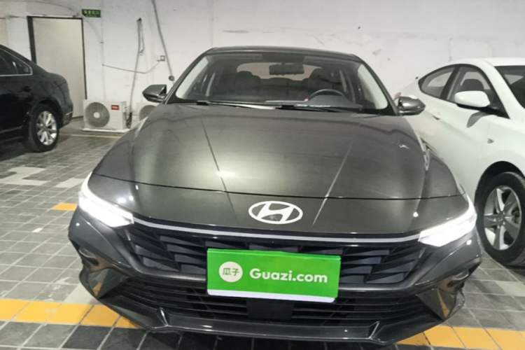 Used Hyundai Elantra 2023 1.5L CVT GLX Elite Edition Front