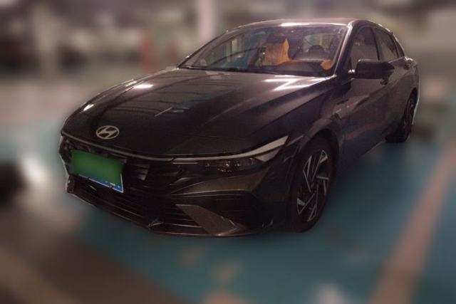 Hyundai Elantra 2023 1.5L CVT LUX Prestige Edition de segunda mano