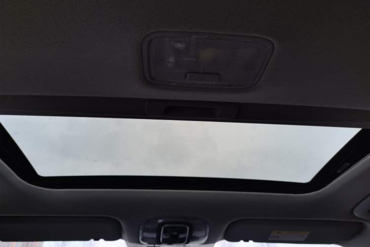 Used Hyundai Elantra 2023 1.5L CVT GLX Elite Edition Headliner