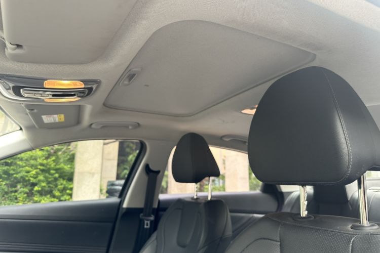 Used Hyundai Elantra 2023 1.5L CVT LUX Prestige Edition Headliner