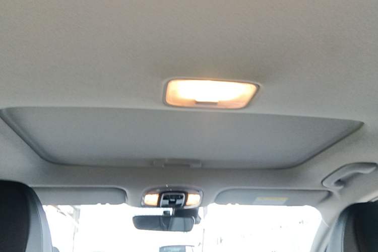 Used Hyundai Elantra 2023 1.5L CVT LUX Prestige Edition Headliner
