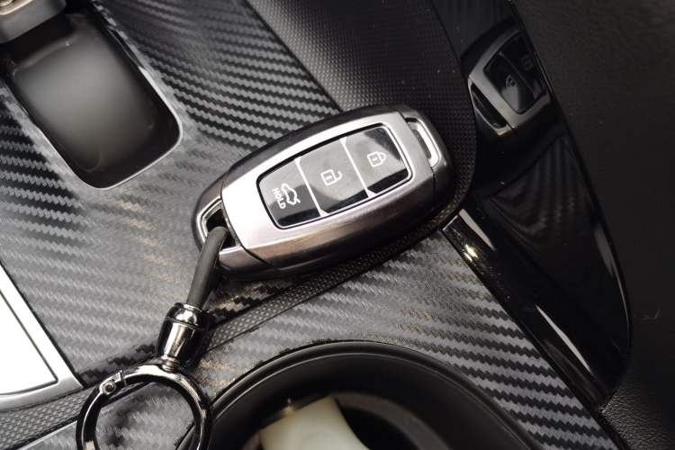 Used Hyundai Elantra 2023 1.5L CVT GLX Elite Edition Interior 1