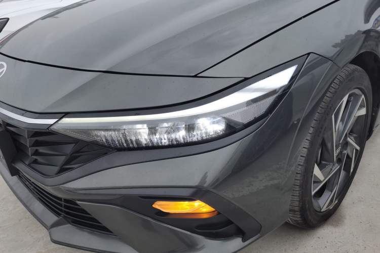 Used Hyundai Elantra 2023 1.5L CVT GLX Elite Edition Left Front Headlight