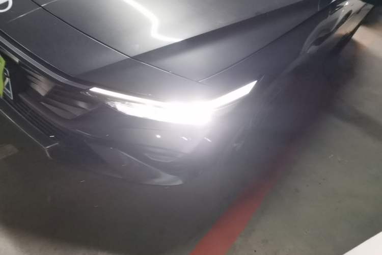 Used Hyundai Elantra 2023 1.5L CVT GLX Elite Edition Left Front Headlight
