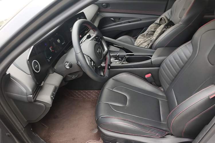 Used Hyundai Elantra 2023 240TGDi DCT N Line LUX Prestige Edition Left Front Seat
