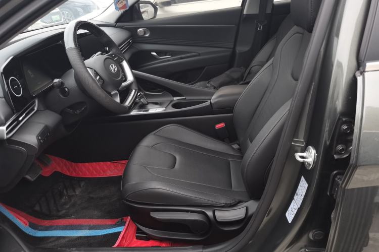 Used Hyundai Elantra 2023 1.5L CVT GLX Elite Edition Left Front Seat