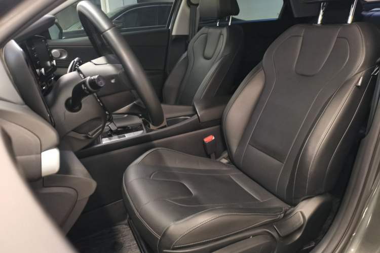 Used Hyundai Elantra 2023 1.5L CVT GLX Elite Edition Left Front Seat