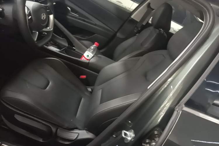 Used Hyundai Elantra 2023 1.5L CVT GLX Elite Edition Left Front Seat