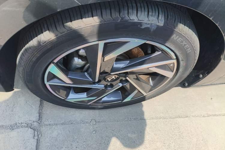 Used Hyundai Elantra 2023 1.5L CVT GLX Elite Edition Left Front Wheel Hub