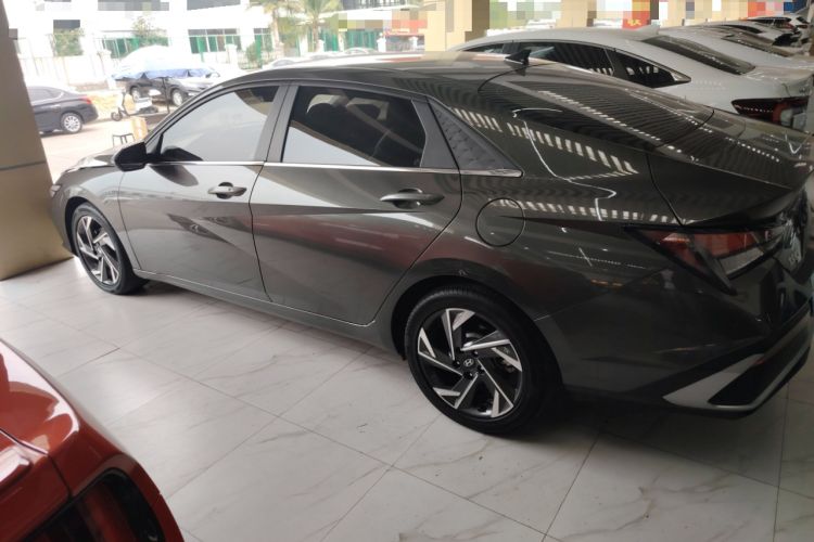 Used Hyundai Elantra 2023 1.5L CVT GLX Elite Edition Left Side
